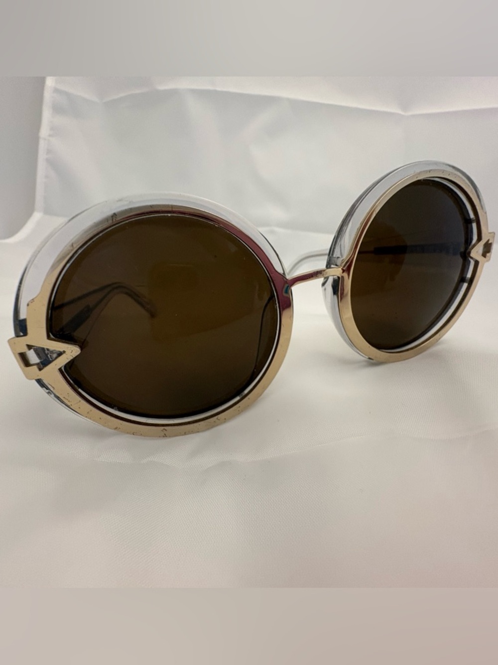 VINTAGE Round Retro Sunglasses in Gold and Brown